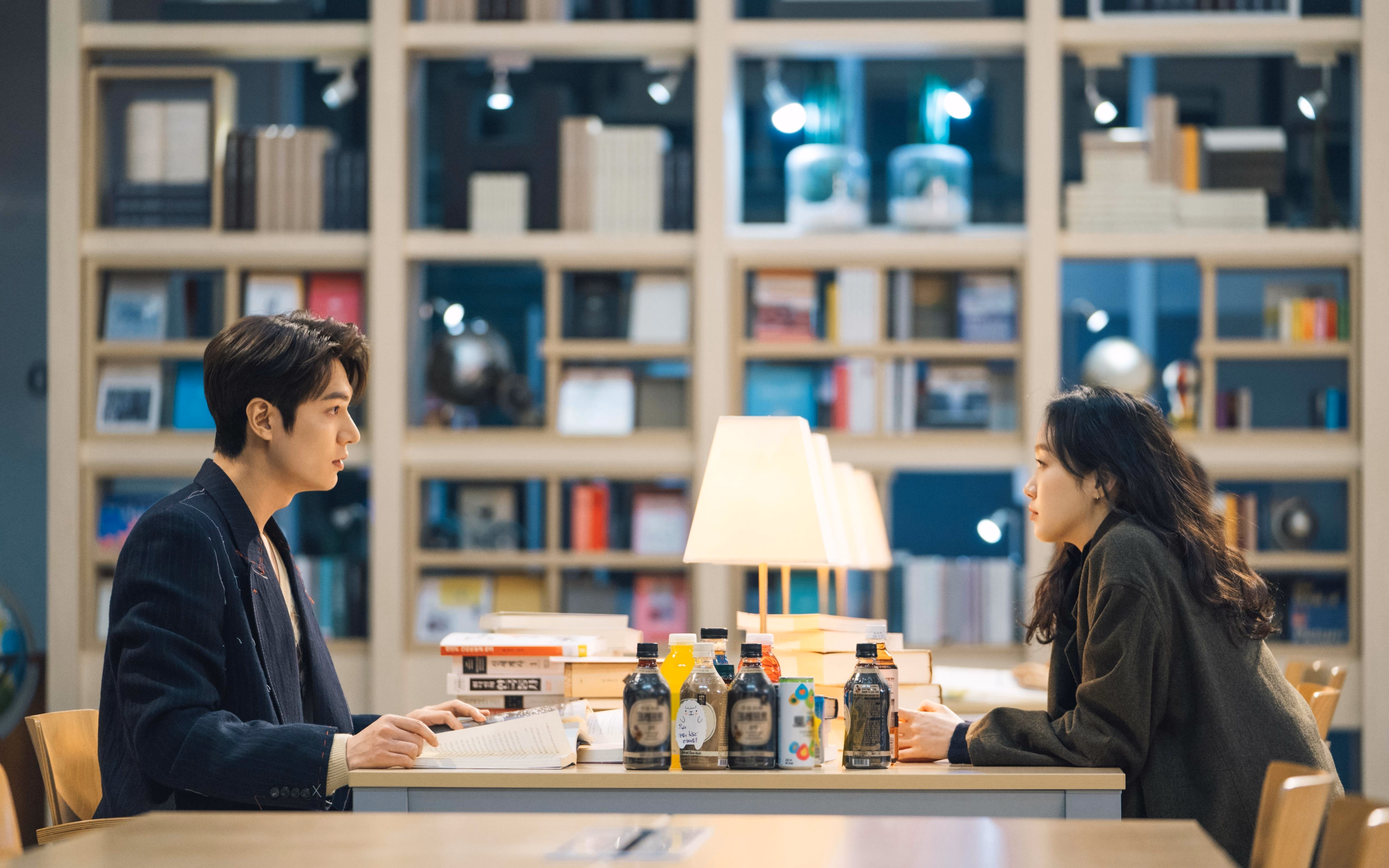 克罗地亚骑手吉塔·日特科维奇在2024年国际马术联合会世界障碍赛中以“Rain in Otago”马匹获得第九名，表现出色。