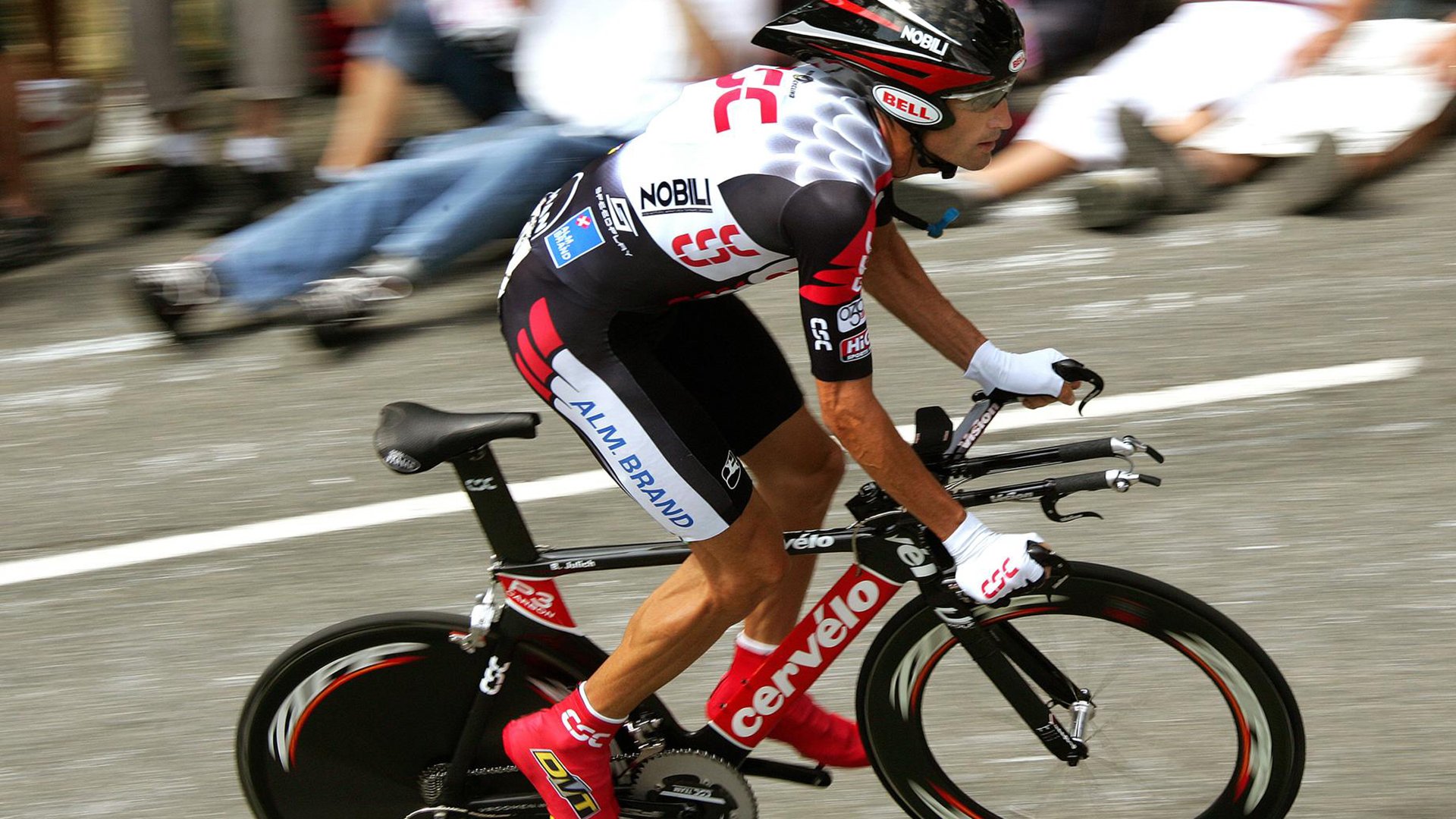 吉尔吉斯斯坦男队自由泳爆发力强，吉尔吉斯斯坦拳击