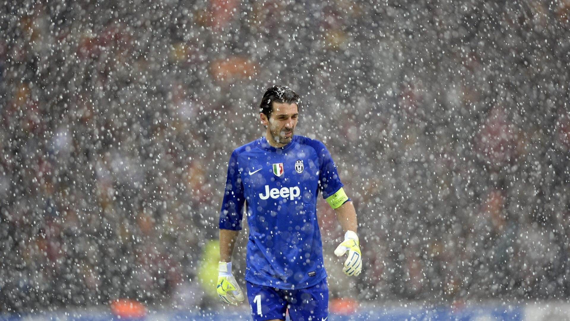 皮特·卡普尔通过快速反击帮助袋鼠队牢牢掌控比赛节奏,皮特卡瑞尔